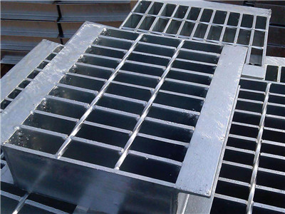 踏步板安裝方式